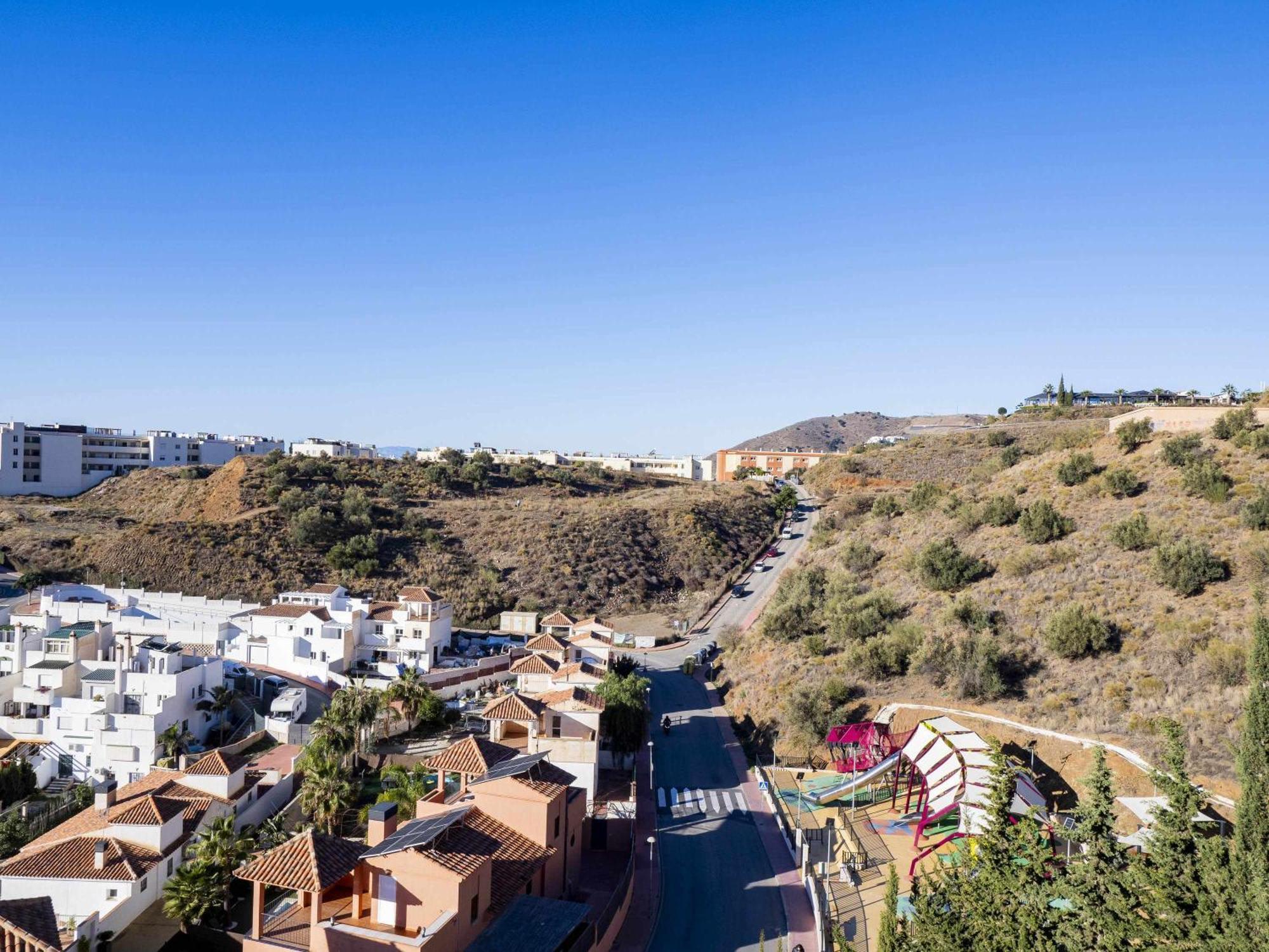 Atico Con Vistas Al Mar Piscina Y Parking Málaga Exterior foto