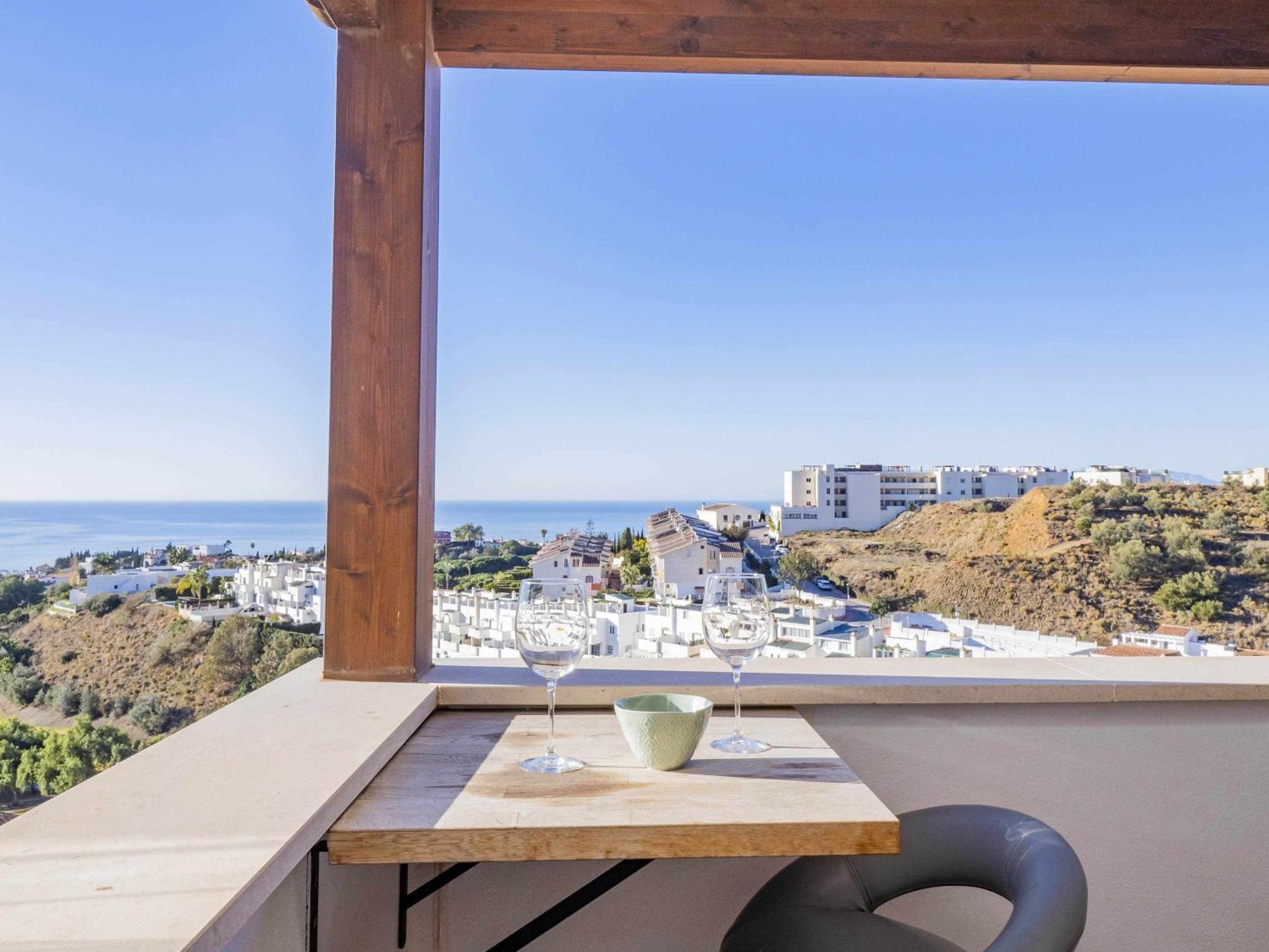 Atico Con Vistas Al Mar Piscina Y Parking Málaga Exterior foto